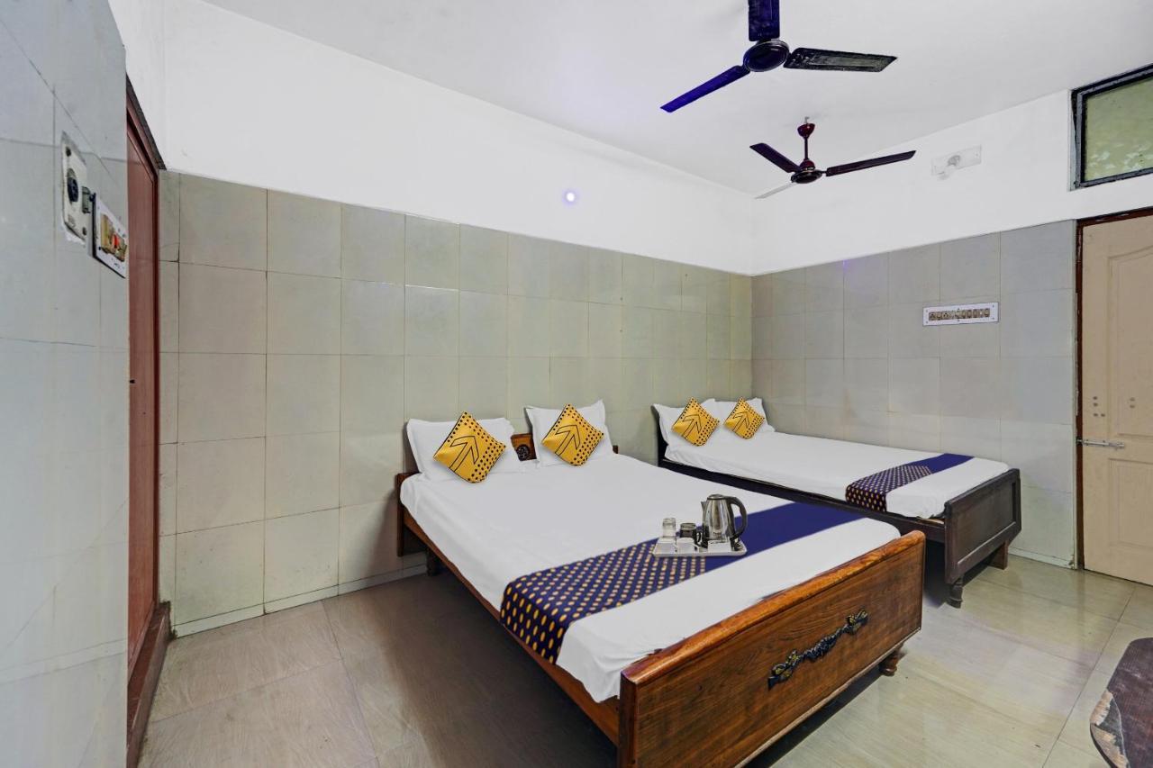Spot On New Golden Star Guest House Near Thirumangalam Metro Station Chennai Exterior foto