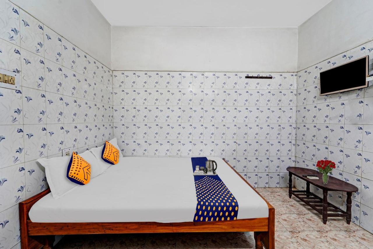 Spot On New Golden Star Guest House Near Thirumangalam Metro Station Chennai Exterior foto